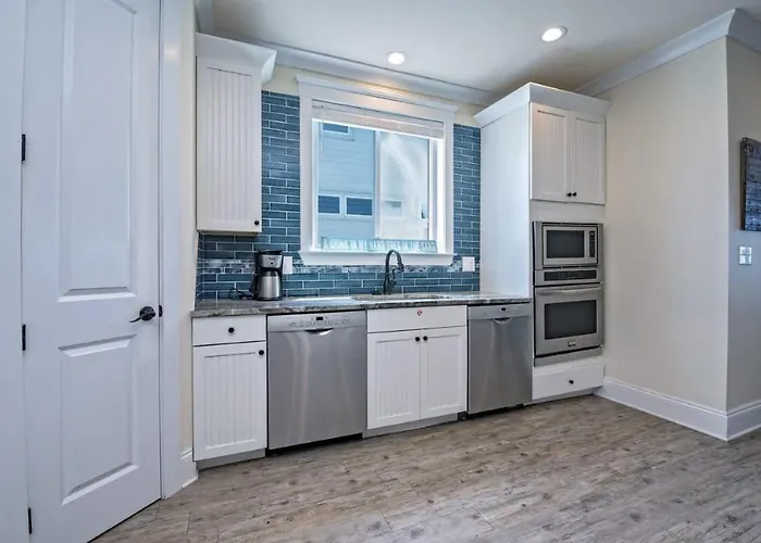 Beachfront 9bed Easybreezy East