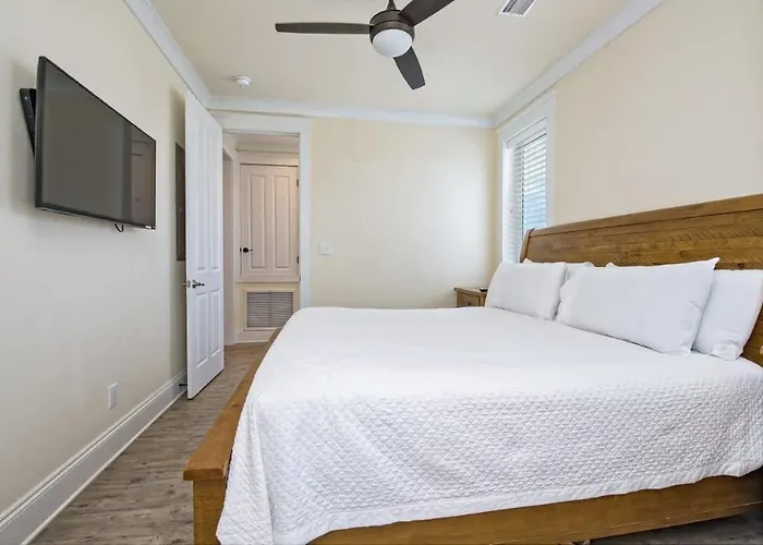 Beachfront 9bed Easybreezy East Holiday home